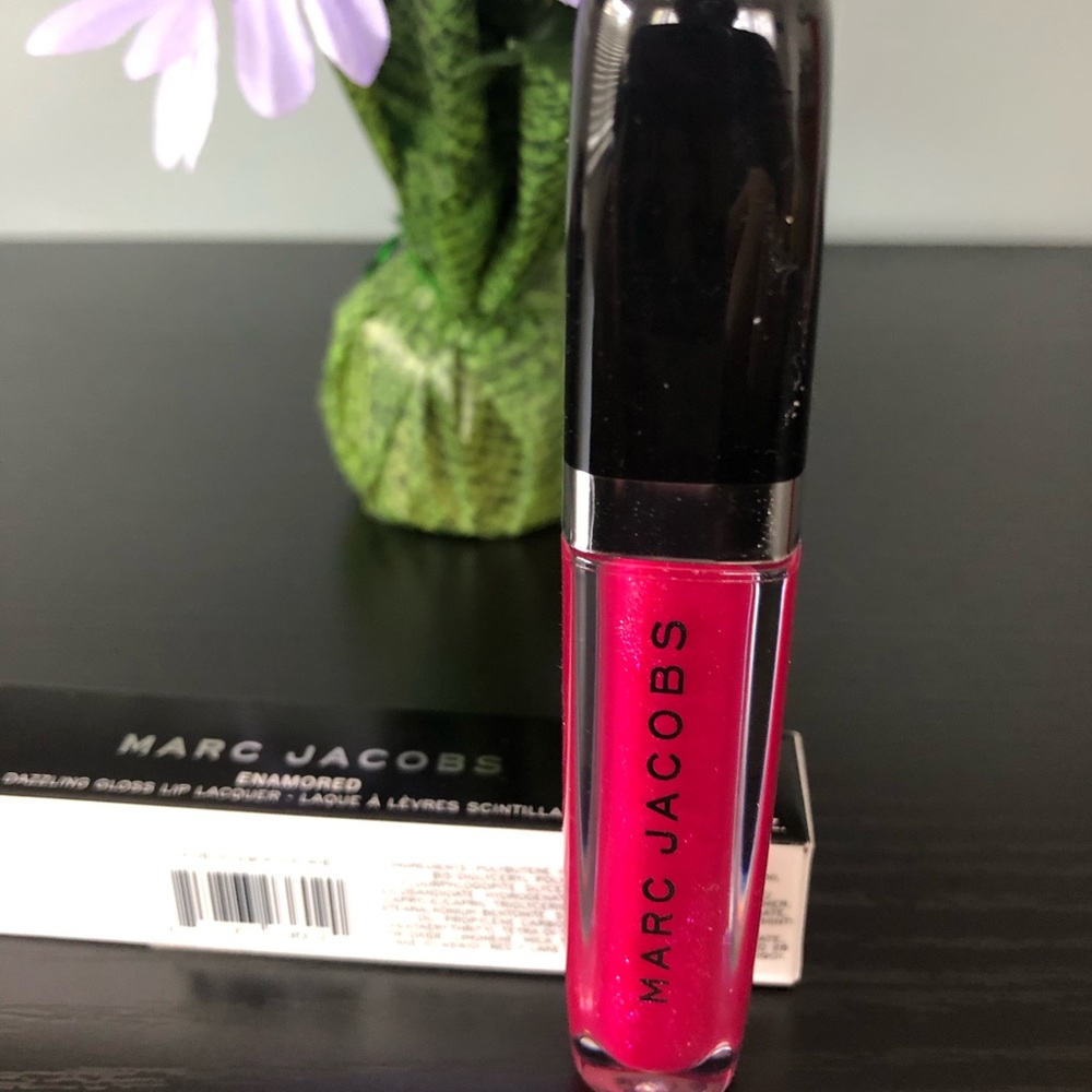 Marc Jacobs dazzling gloss,Color is not sorry